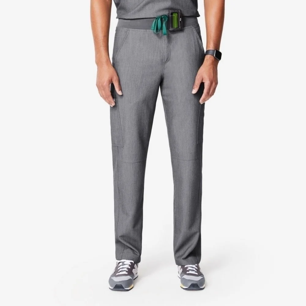 Figs Technical Collection Axim Cargo Scrub Pants Size Large